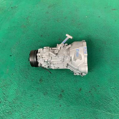 अच्छी कीमत उच्च गुणवत्ता FSH ISF2.8 प्रयुक्त गियरबॉक्स ZD30 ट्रांसमिशन मित्सुबिशी ZF रिप्लेसमेंट के लिए ऑनलाइन